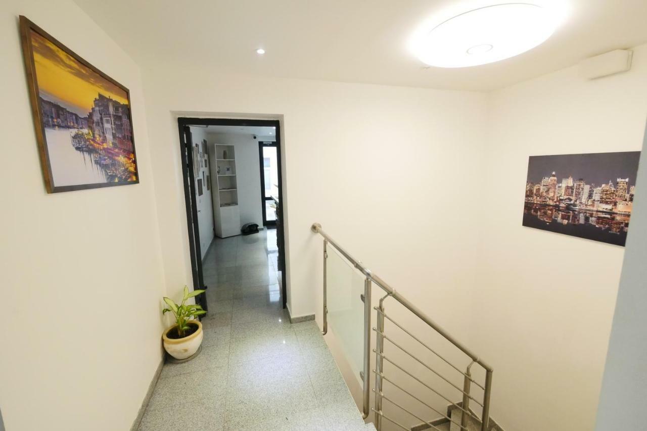 Hr Hotel
